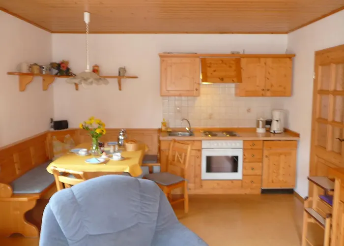 Huebner Apartman *